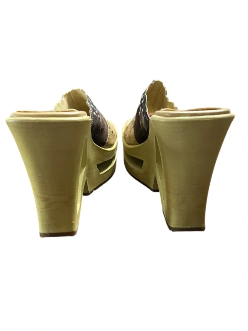 Vintage Rouge Helium Fedora-02 Cutout Platform Mule Heels Studded 8.5